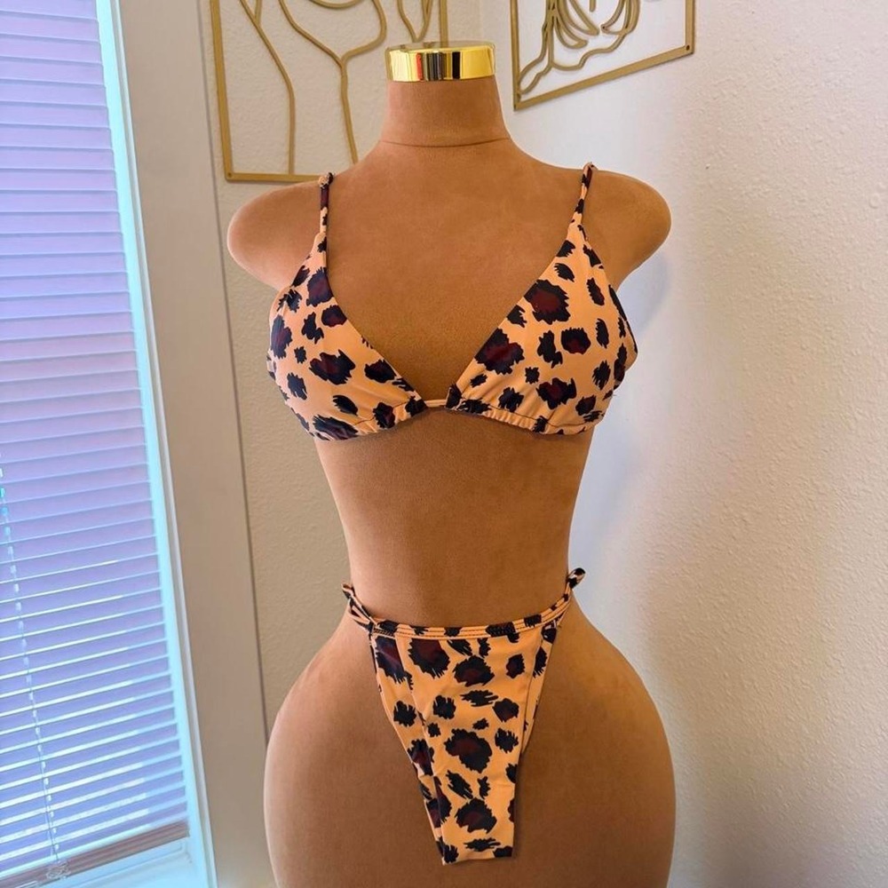 Leopard print bikini set